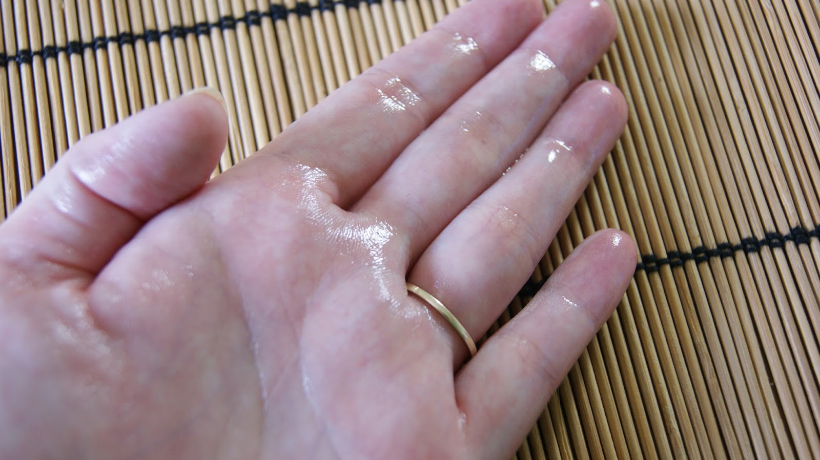 3 WAYS I USE COCONUT OIL A Life With Frills