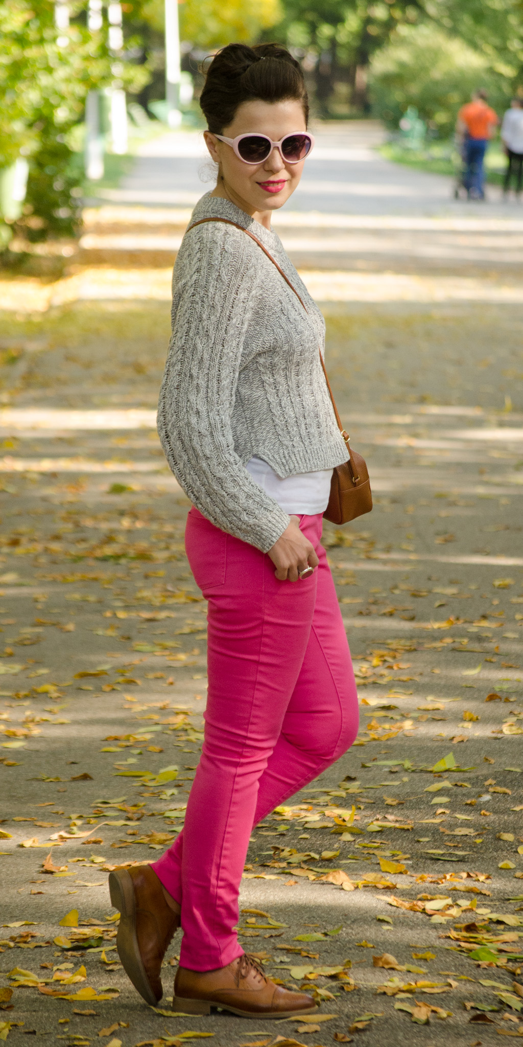 pink pants h&m grey sweater brown bag satchel oxford shoes boyish fall autumn