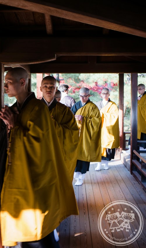Monks at Daikakuji