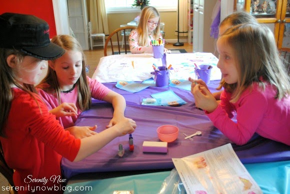 How to throw a Budget-Friendly pajamas and panacakes party at home! All the details at serenitynowblog.com