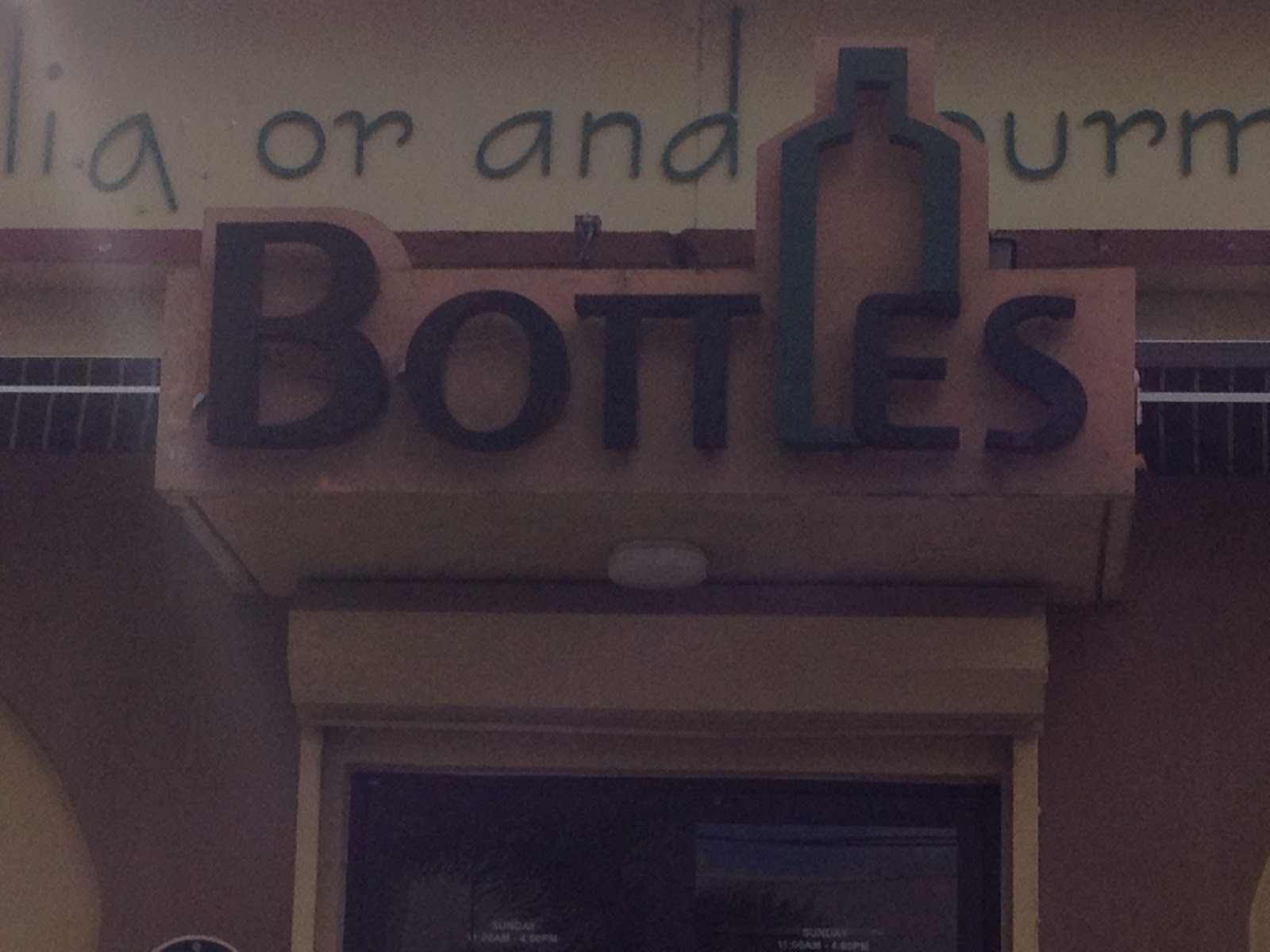 Con mucho gusto Mario Restaurante Bottles Guaynabo Puerto Rico