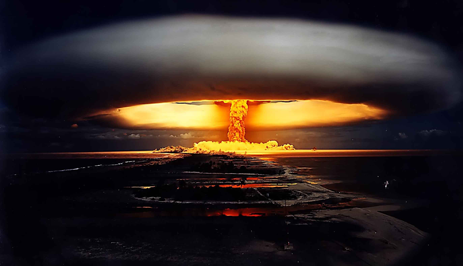 Tsar Bomba - The biggest thermonuclear explosion of the History