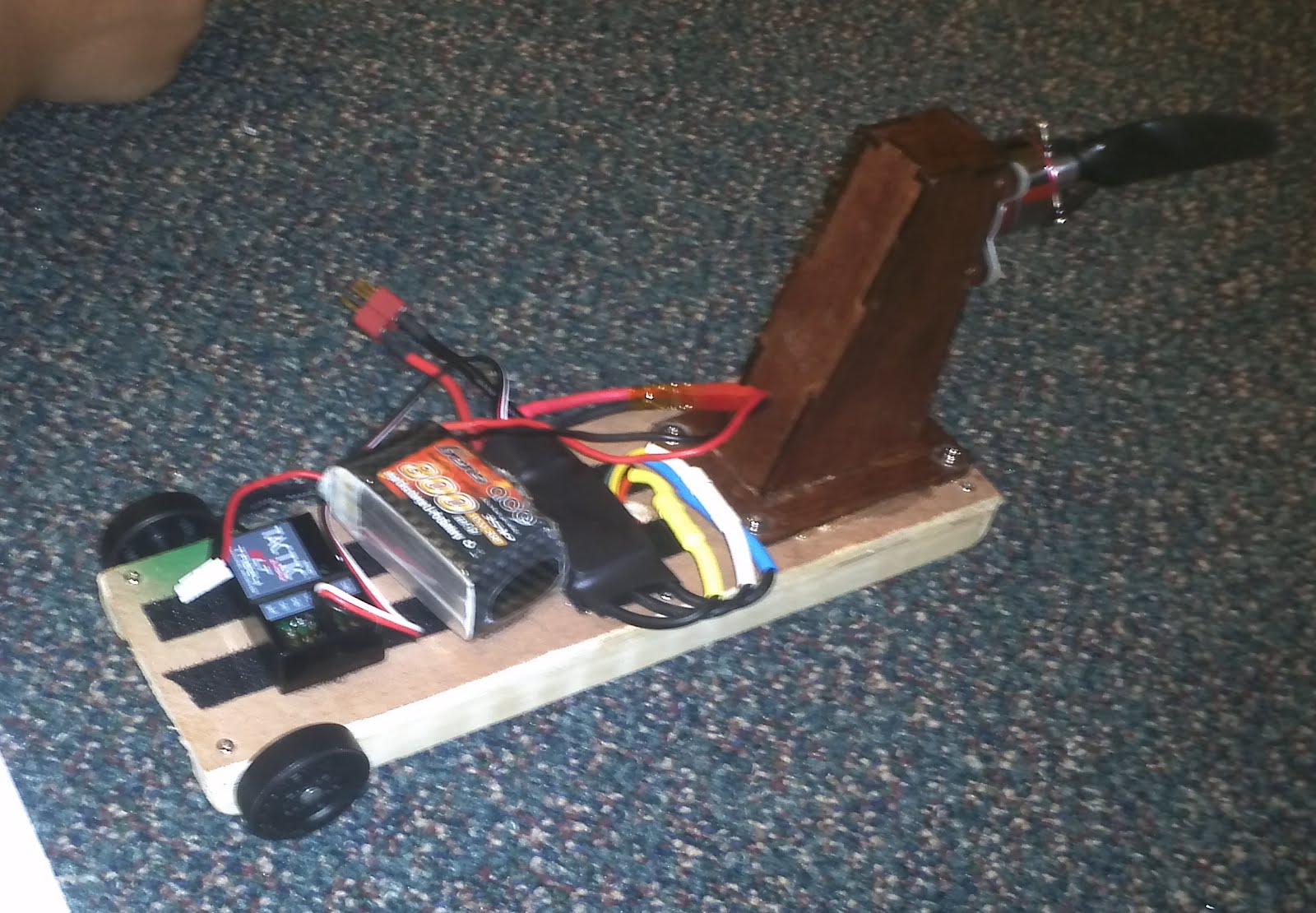 Ilektronx Winning "Jet" Powered Pinewood Derby Car