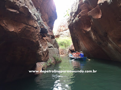 Passeio de jangada na Gruta do Talhado