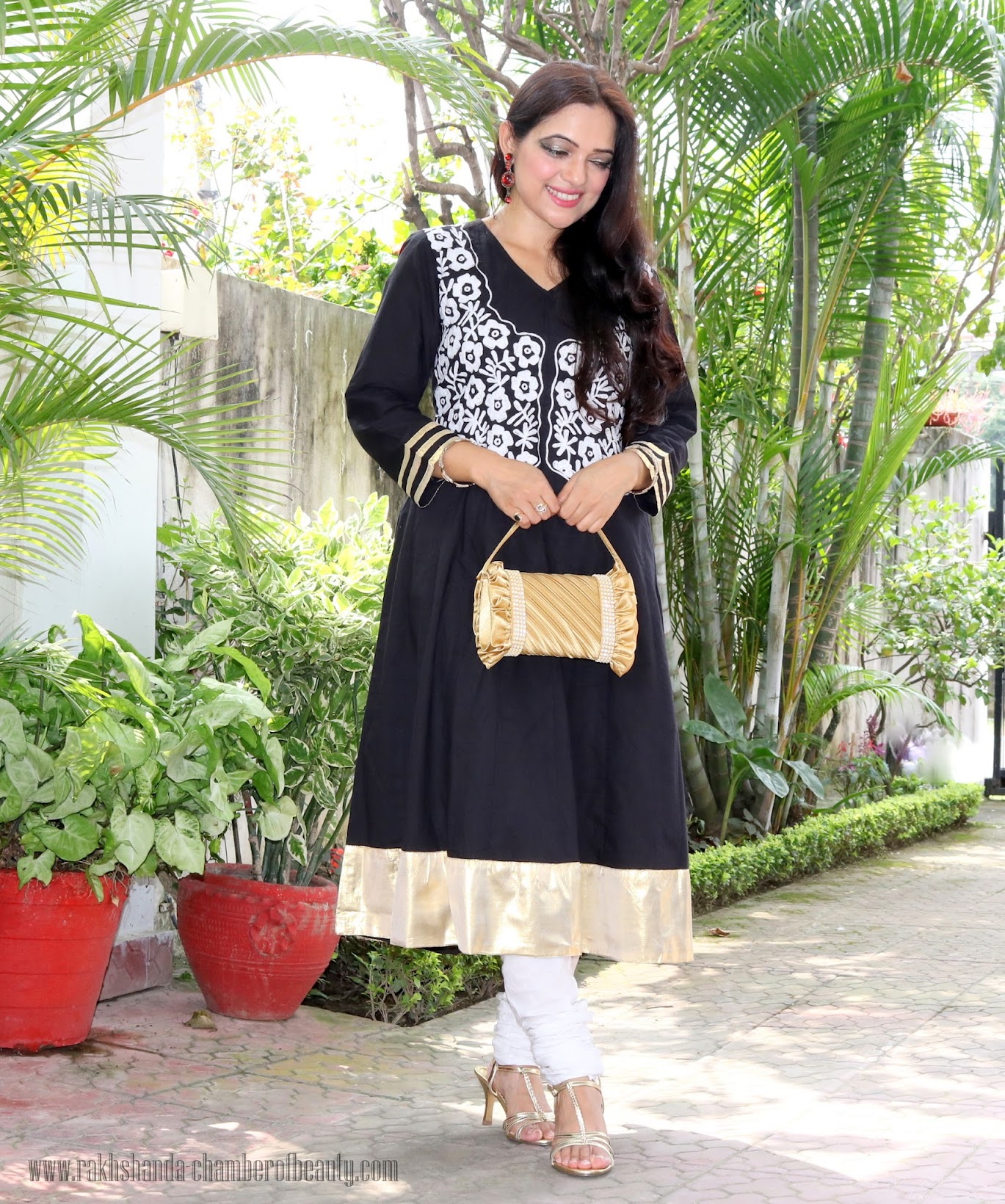 Birthday lunch OOTD | Black & Gold Anarkali, Indian fashion Anarkali suit, OOTD, Indian fashion blogger, Chamber of Beauty Birthday lunch OOTD | Black & Gold Anarkali, Indian fashion Anarkali suit, OOTD, Indian fashion blogger, Chamber of Beauty