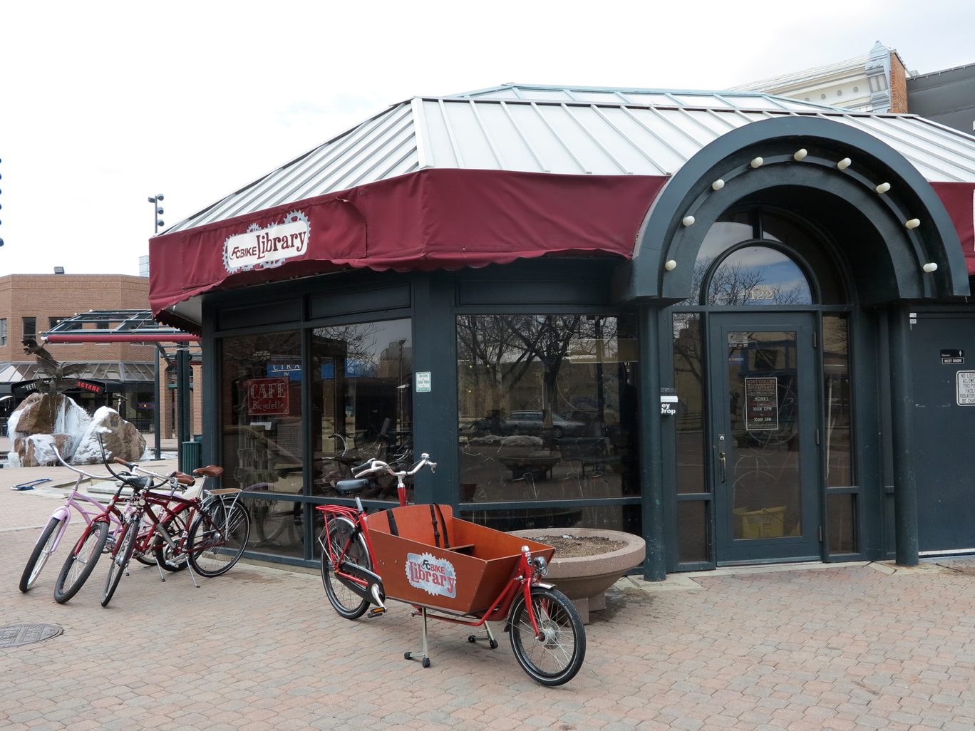 gwadzilla The Fort Collins Bike Library... a cool idea... a good working idea (although my