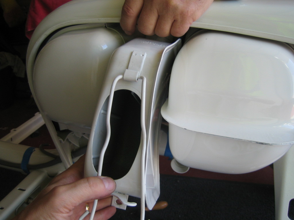 Lambretta Restoration Fitting The Air Filter Box