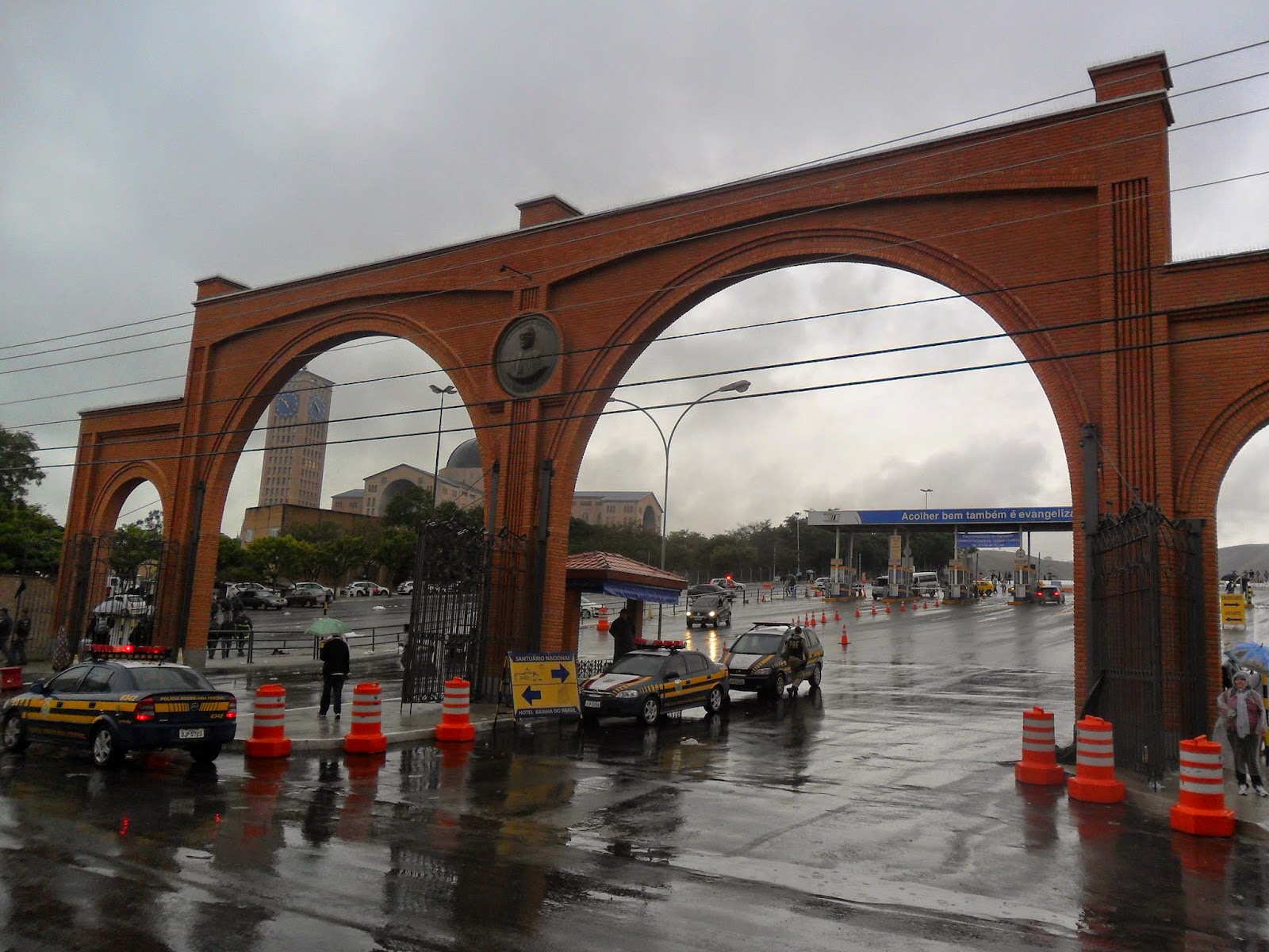 Pastor Murback || Pagina Oficial: Aparecida do Norte-SP: Santuário Sagrado!
