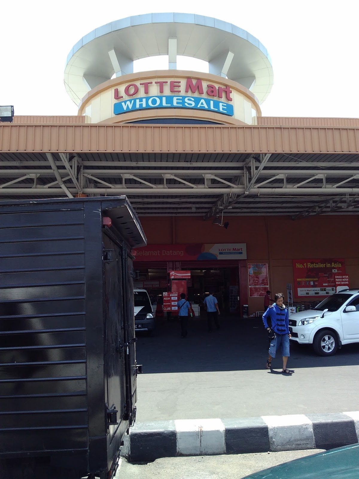 Petualangan Keluarga Uciha Belanja Lotte Mart Semarang Petualangan Keluarga Uciha Belanja Lotte Mart Semarang