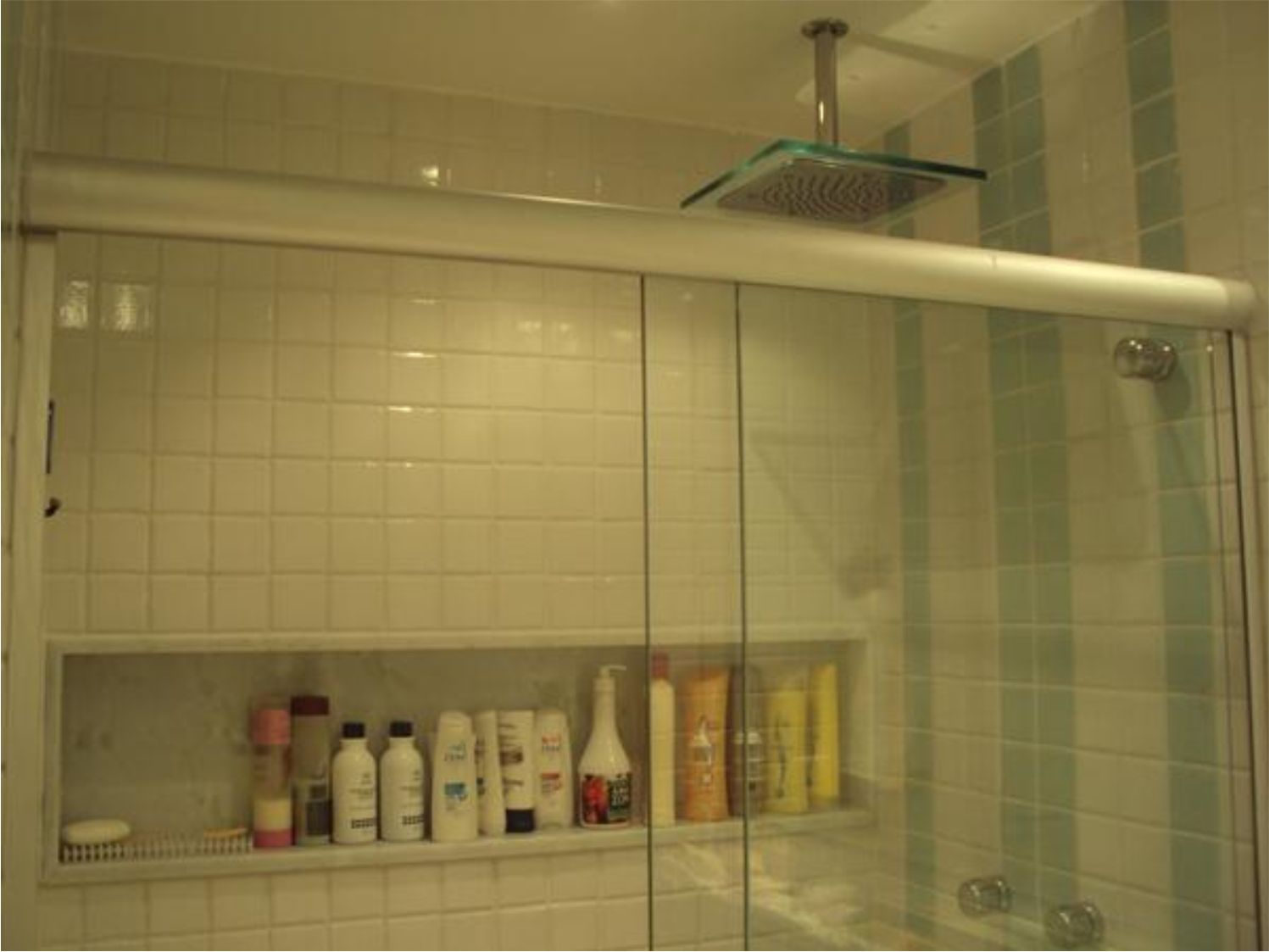 #BFA50C HELENA TORRES: REFORMA DE APARTAMENTO NA BARRA AQUÁRIO NO BANHEIRO 1497x1123 px Banheiro De Vidro Na Rua 3721