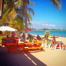 Remax Vip Belize: Tipsy Tuna/Barefoot Bar