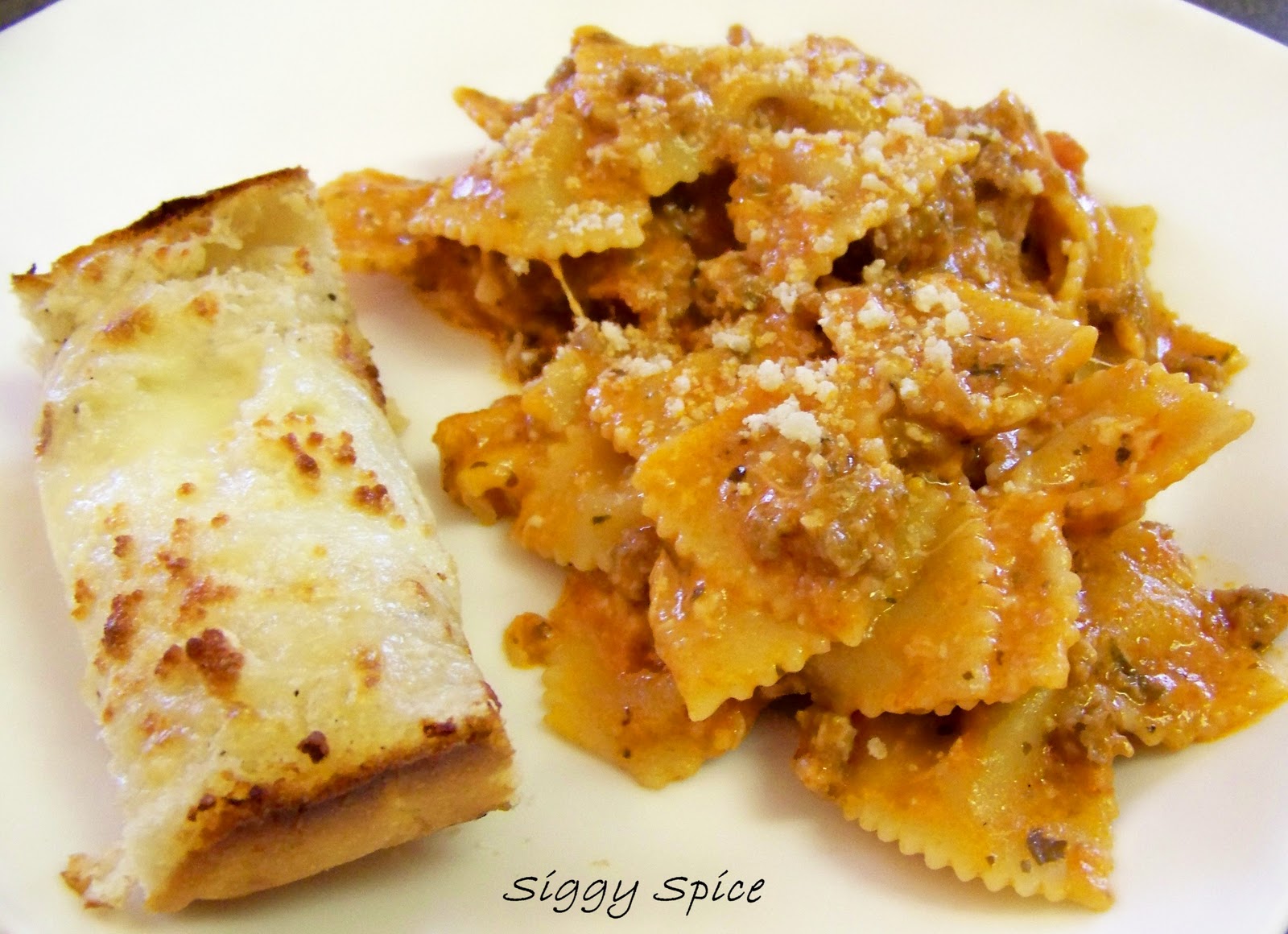 Siggy Spice Bow Tie Lasagna 15 Minute Meal!