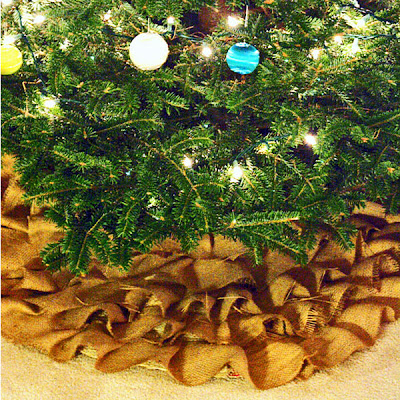 Ruffled Christmas Tree Skirt Tutorial