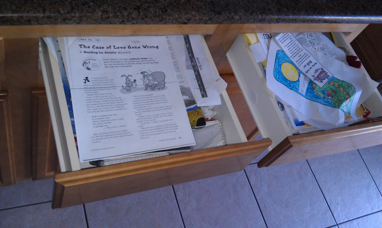 Iris small desktop file box image