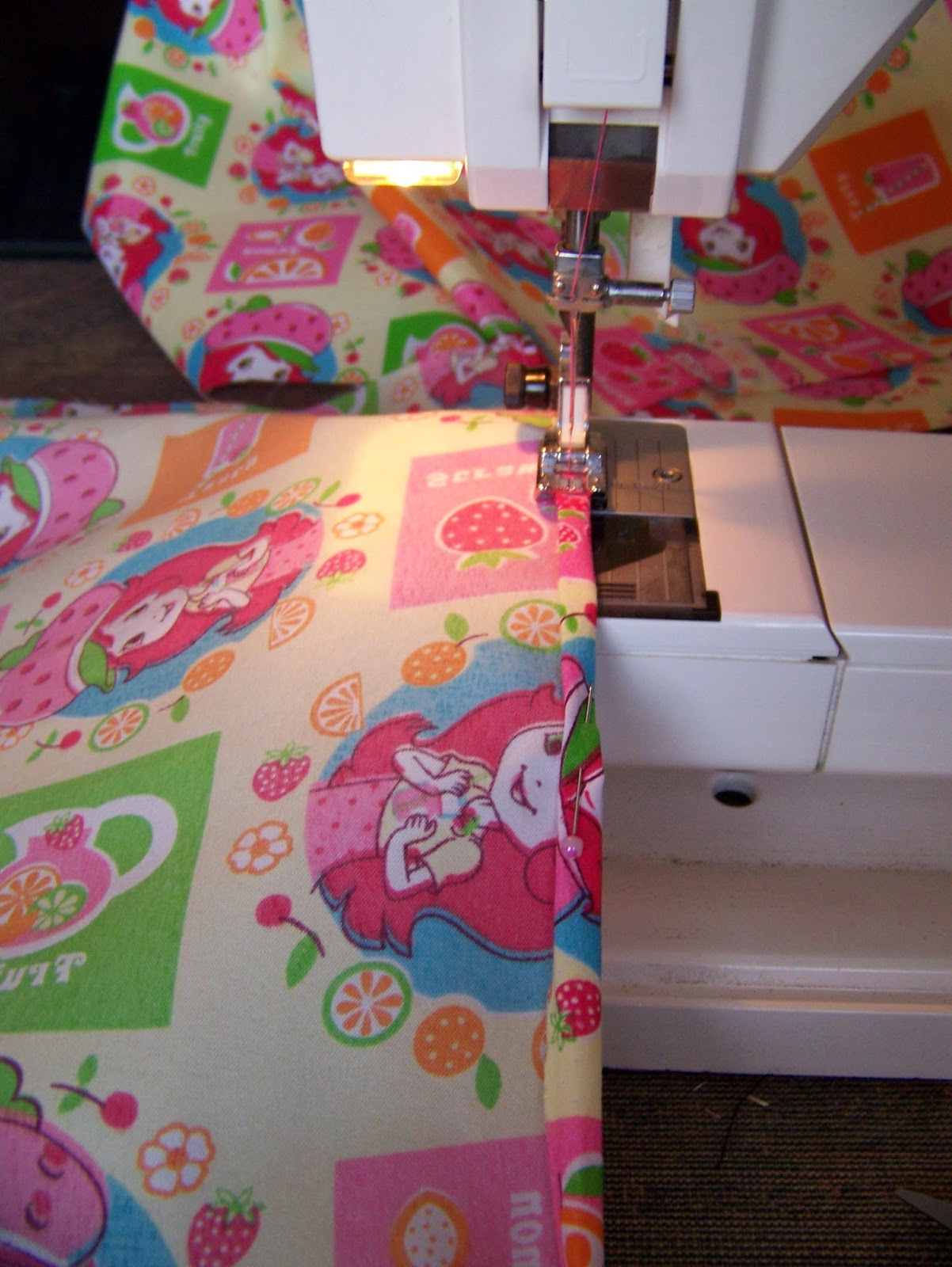 A Pretty Talent Blog Making a Continental Pillow Case