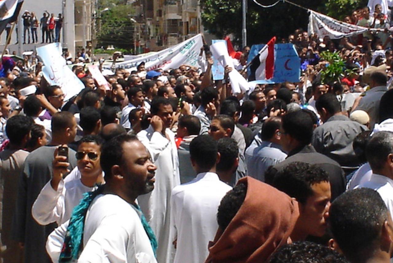 Tens+of+thousands+of+Egyptian+demonstrators+gather+in+the+streets+of+Qena%252C+Egypt%252C+following+a+call+by+Islamist+groups+for+a+one+million+people+rally...jpg