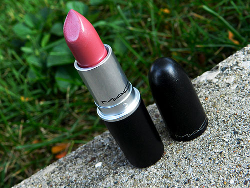 Mac Hot Gossip Lipstick Review Photos And Swatches Blog Beauty Care Beauty Is Art