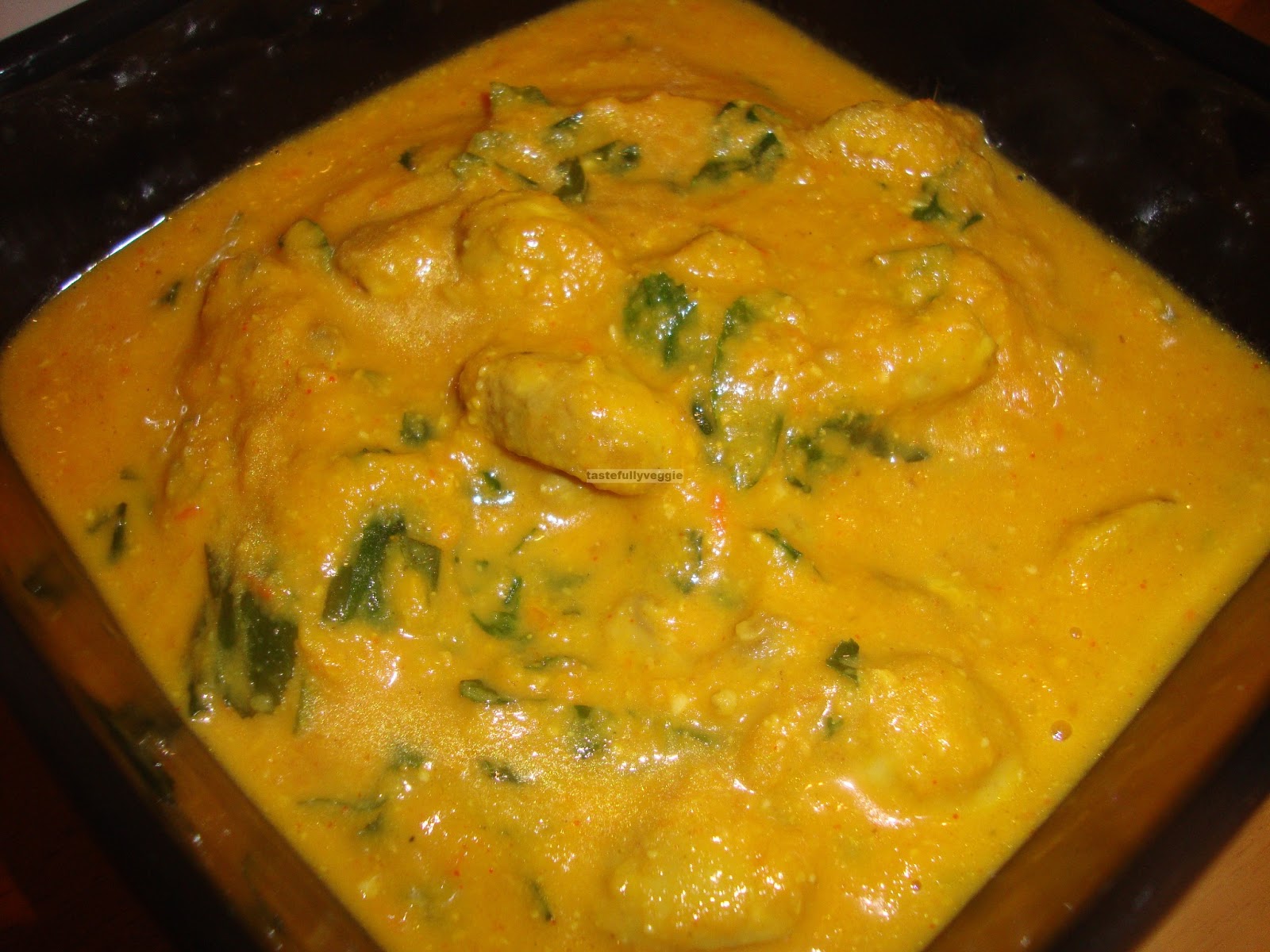 Tastefully Veggie Mushroom Methi Curry