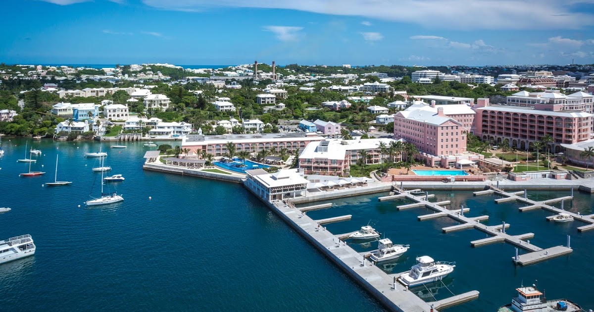Luxury Shopping at the Hotel - The Hamilton Princess & Beach Club Hotel in  Bermuda