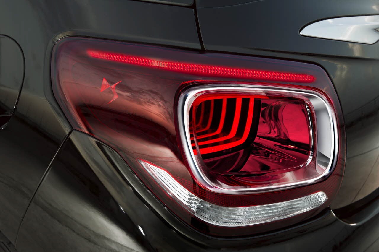 シトロエン人 Citroën Man シトロエンDS3のリアライトの3D LED Citroen DS3 Rear Light 3D LED