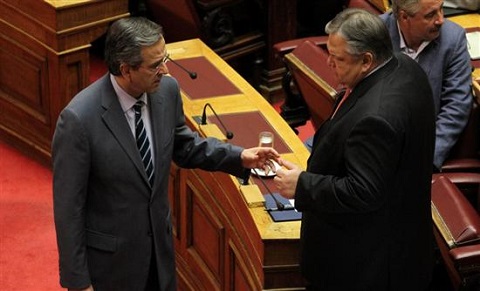 Η ΚΟΙΝΩΝΙΑ ΣΤΑ ΠΡΟΘΥΡΑ ΕΚΡΗΞΗΣ Έγιναν μύλος στην κυβέρνηση - Τρόικα & Στουρνάρας επιταχύνουν το "ναυάγιο" Πηγή: ΣΤΑ ΠΑΡΑΣΚΗΝΙΑ: Η ΚΟΙΝΩΝΙΑ ΣΤΑ ΠΡΟΘΥΡΑ ΕΚΡΗΞΗΣ Έγιναν μύλος στην κυβέρνηση - Τρόικα & Στουρνάρας επιταχύνουν το "ναυάγιο" http://www.staparask Samarobenizelos_480_staparaskinia