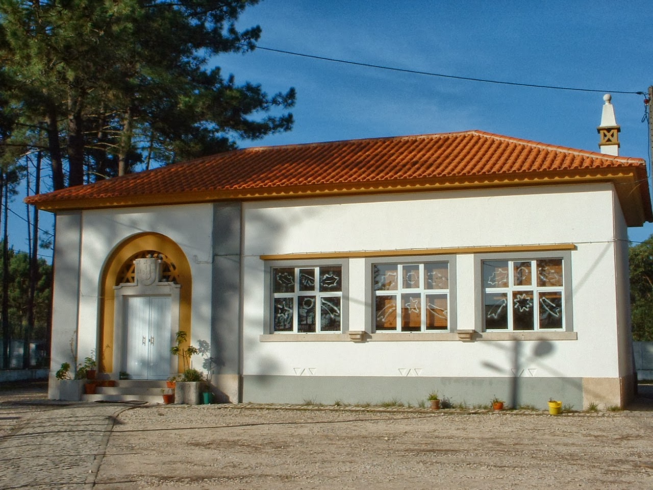 ESCOLA E. B. 1 AMIEIRA