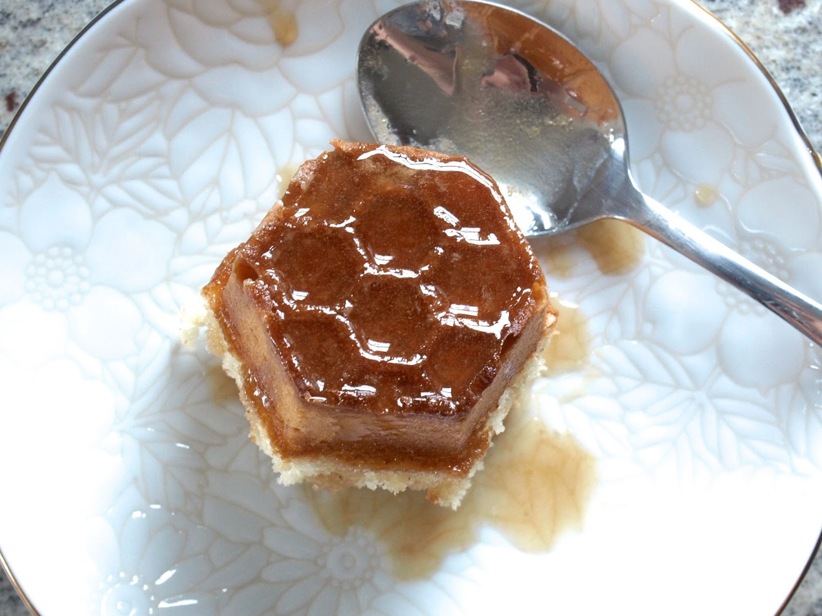 Baking Adventures Pull Apart Cake The Happy Sloths Beauty