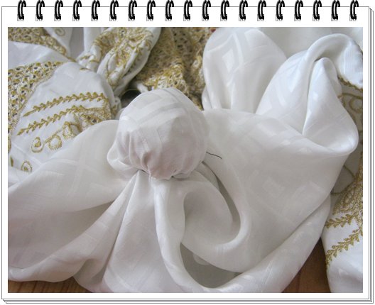 Tutorial Menghias Hantaran Mukena Menjadi Bentuk Bunga