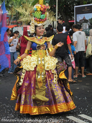 Fashion Show UNY mari menari Fashion Show UNY mari menari