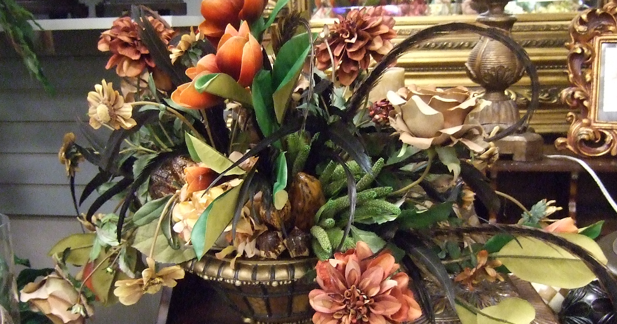 Ana Silk Flowers Ideas!!!... Elegant traditional decorating style Silk