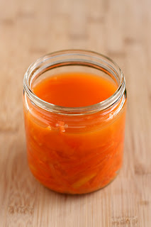 savanyú (tejsavas erjesztésű) sárgarépa