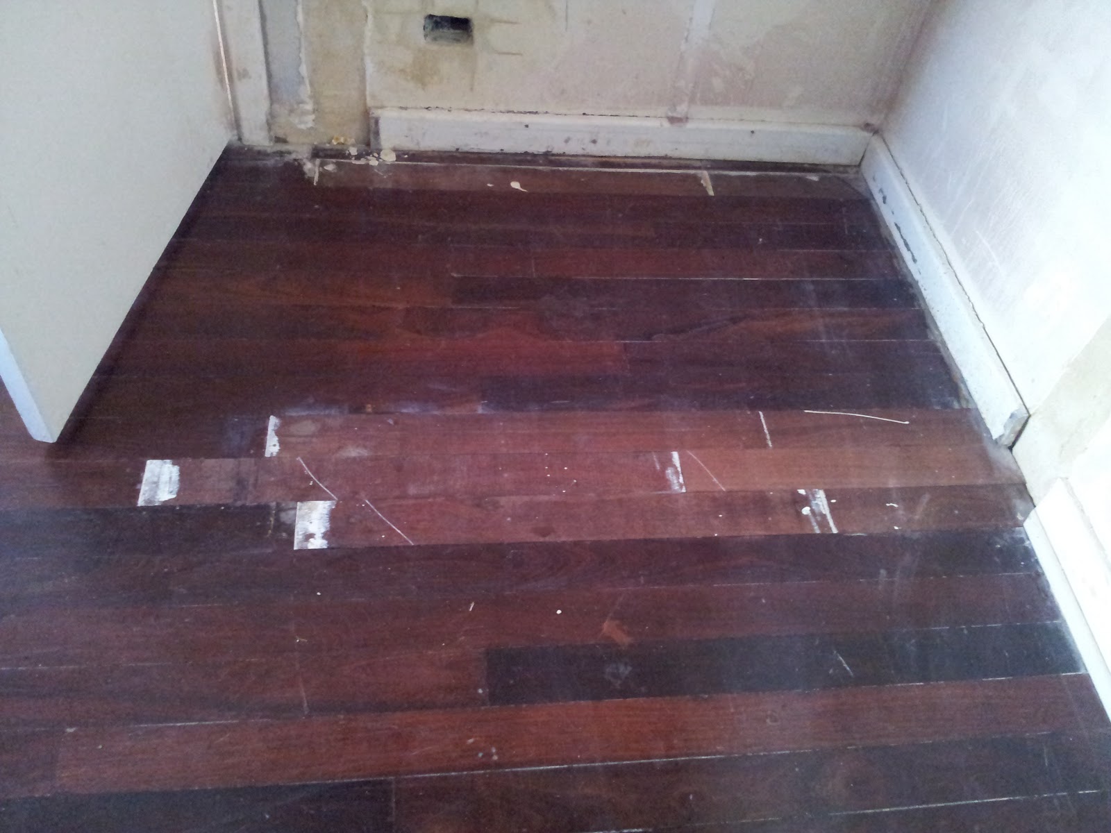 Jarrah Jungle Restoring The Floorboards Before and After