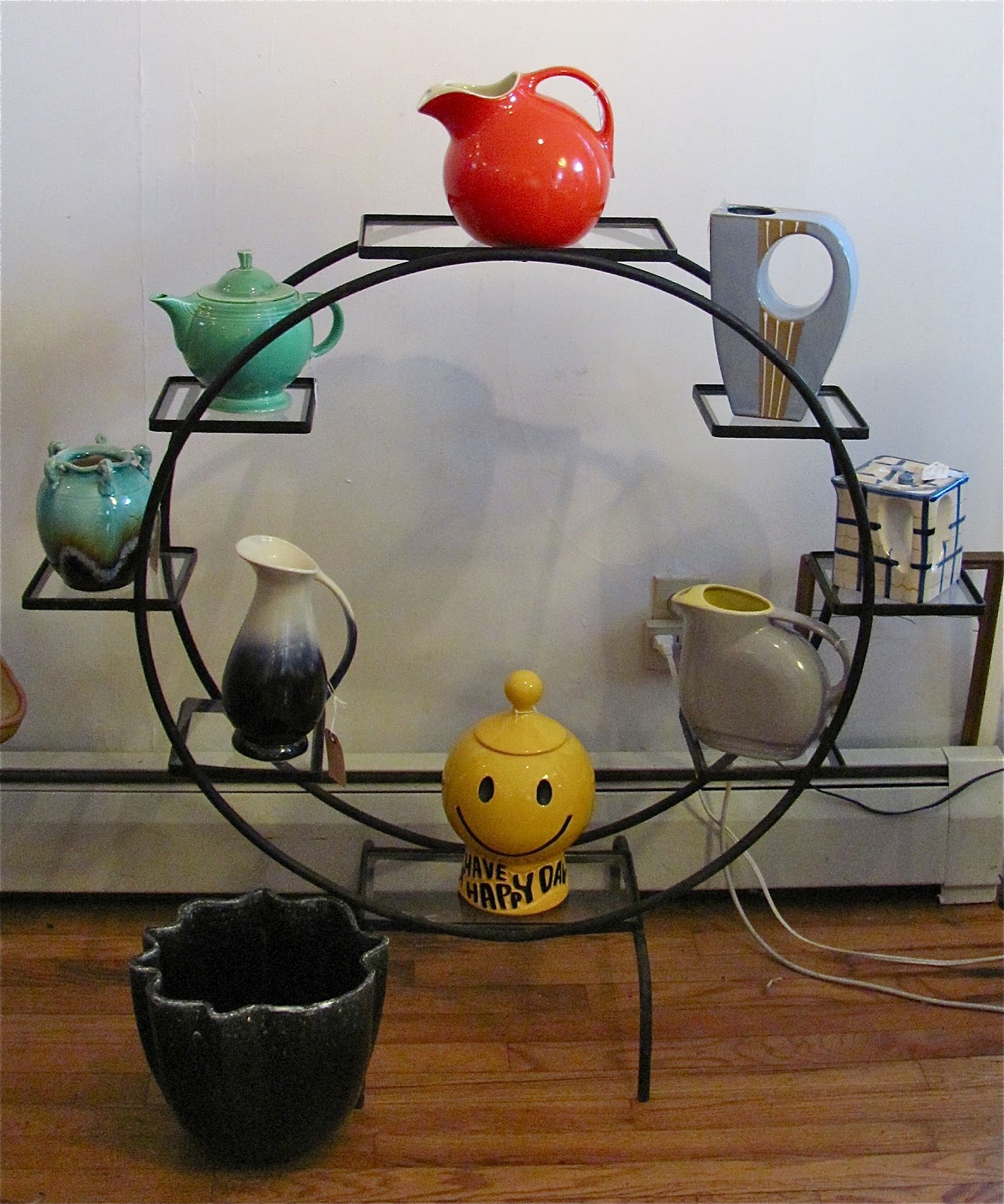 Mod Wrought Iron Display/Plant Stand Red Hook Antique Center