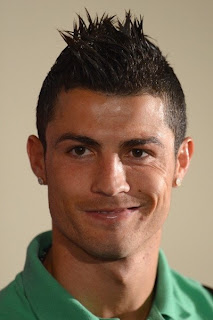 FOTO: Macam-macam Gaya Rambut Cristiano Ronaldo FOTO: Macam-macam Gaya Rambut Cristiano Ronaldo