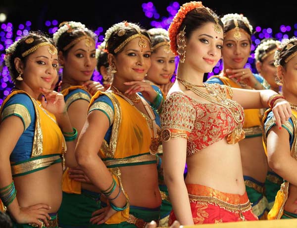 tamanna bhatia cameraman ganga tho rambabu movie stills pics1 tamanna bhatia cameraman ganga tho rambabu movie stills pics1