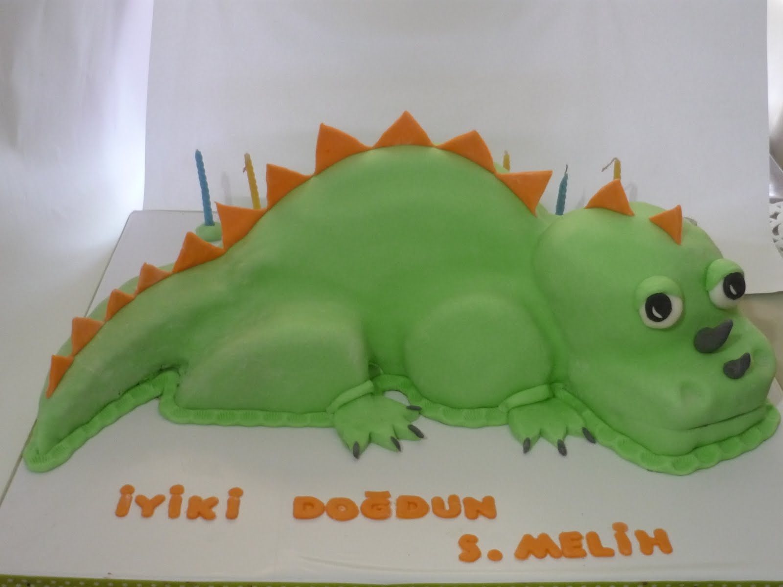 PASTARTA dinozor pastası