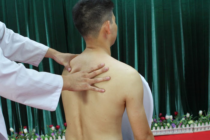 Xoa bóp, bấm huyệt tốt cho xương khớp Xoa bóp, bấm huyệt tốt cho xương khớp