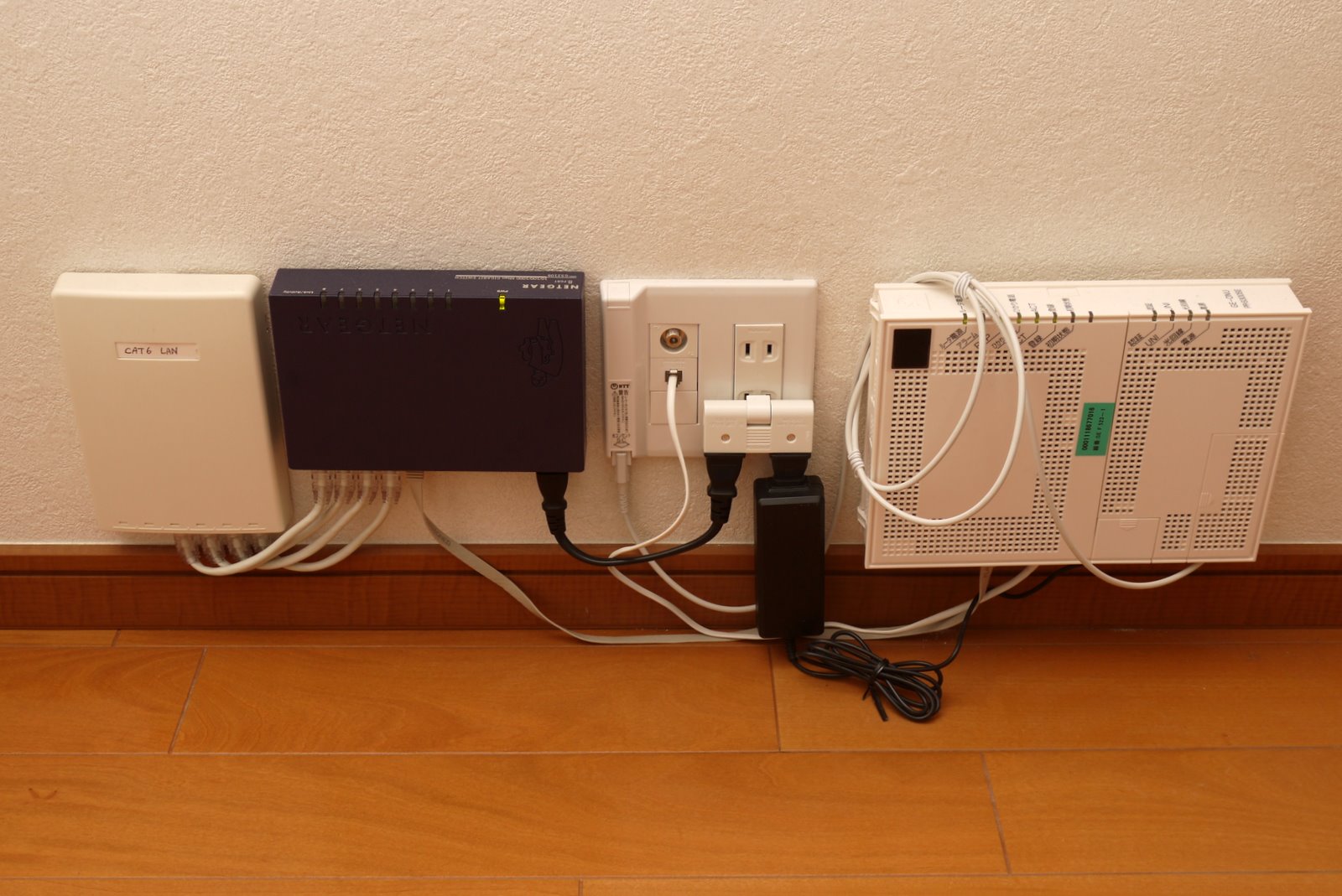 In And Out 家庭内lan ウチの場合