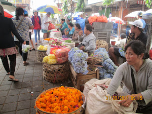 Denpasar flower market.
