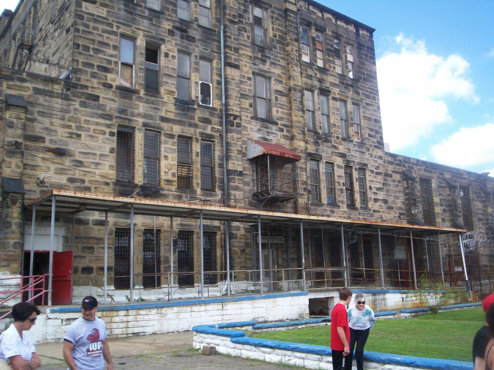 The TateLaBianca Homicide Research Blog Sunset77 shares his tour of