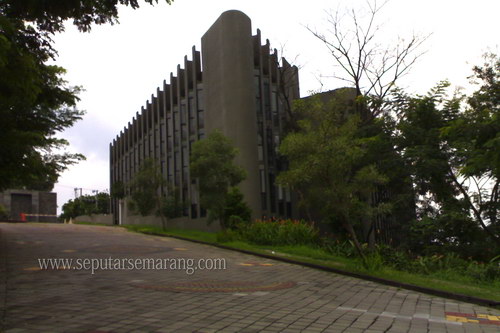 Sekolah maria regina