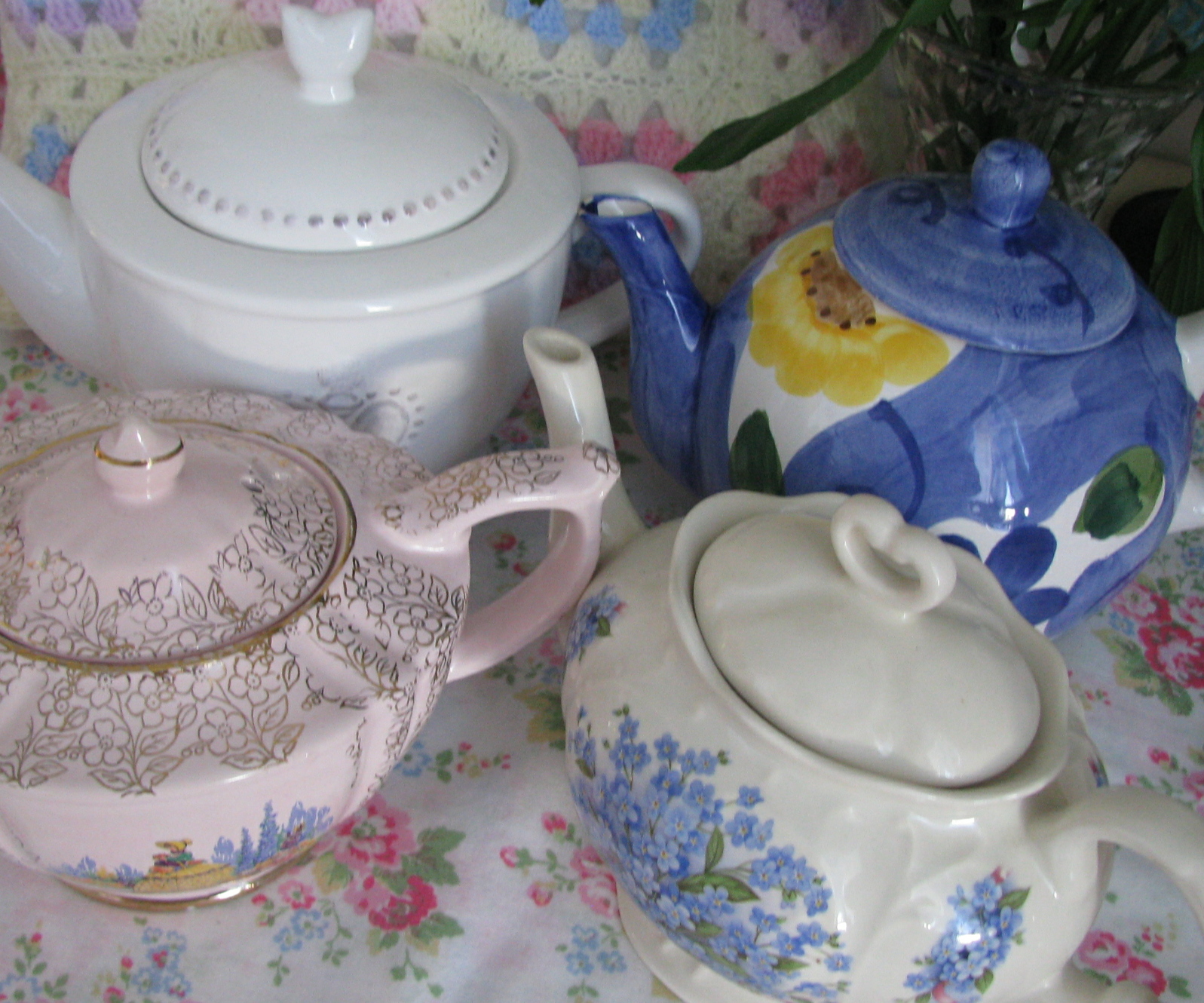 Shortbread & Ginger Teapots For the Tea Party