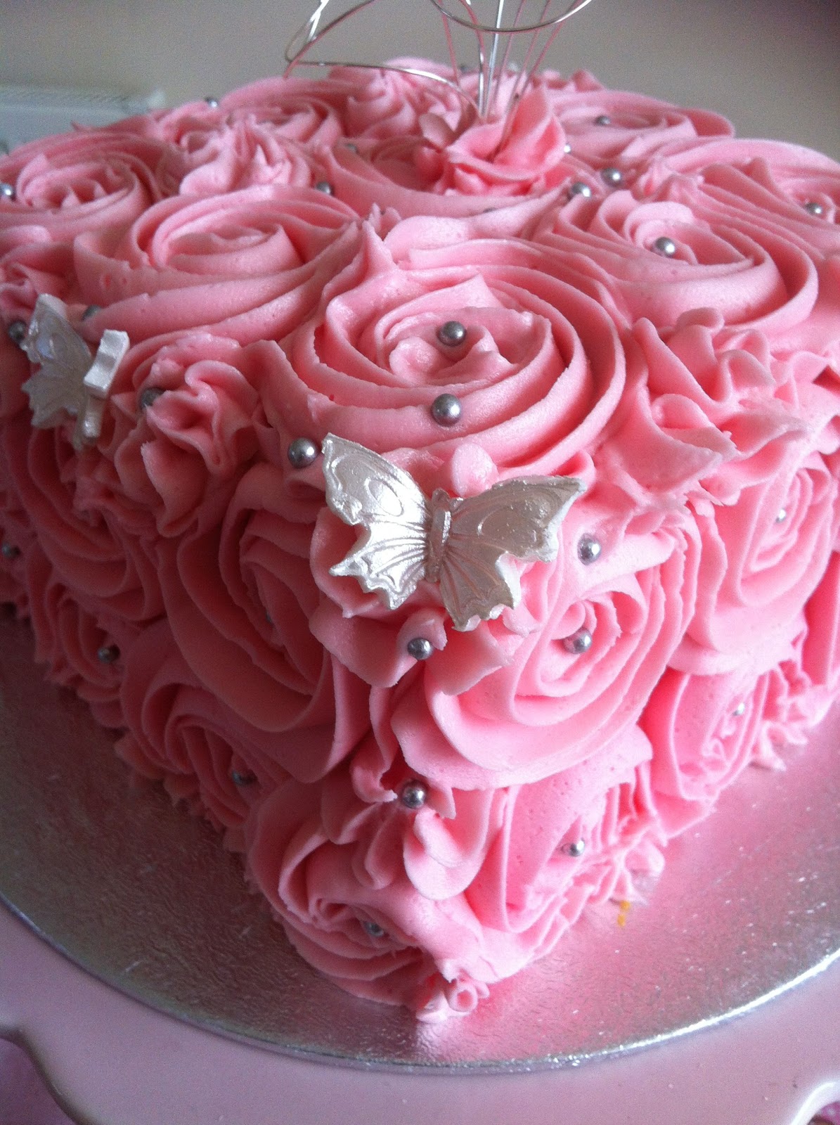 Victory Rolls &amp; Mixing Bowls Rose Swirl Buttercream