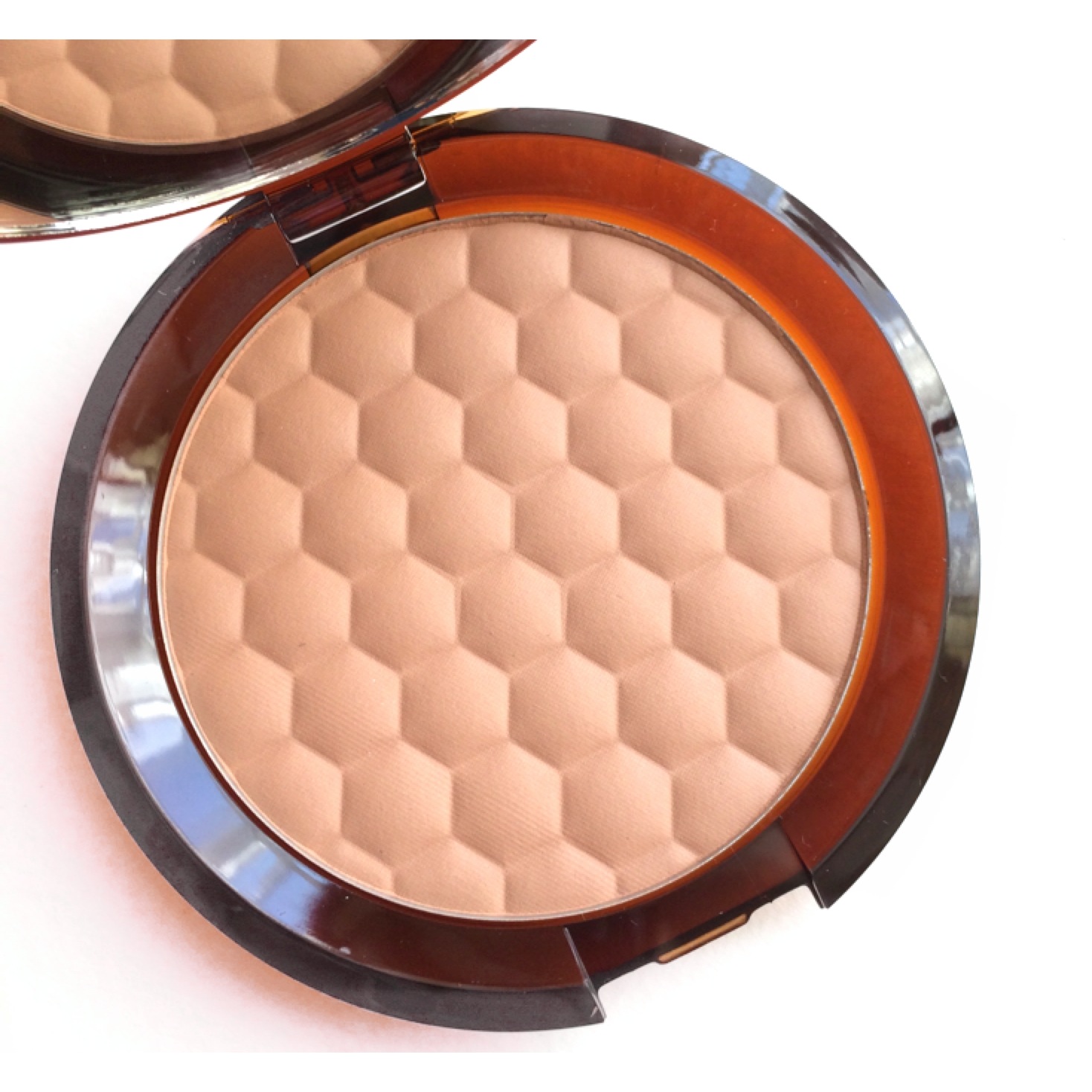 The Quest For Perfection Bronzers for fair skinned beauty's Body