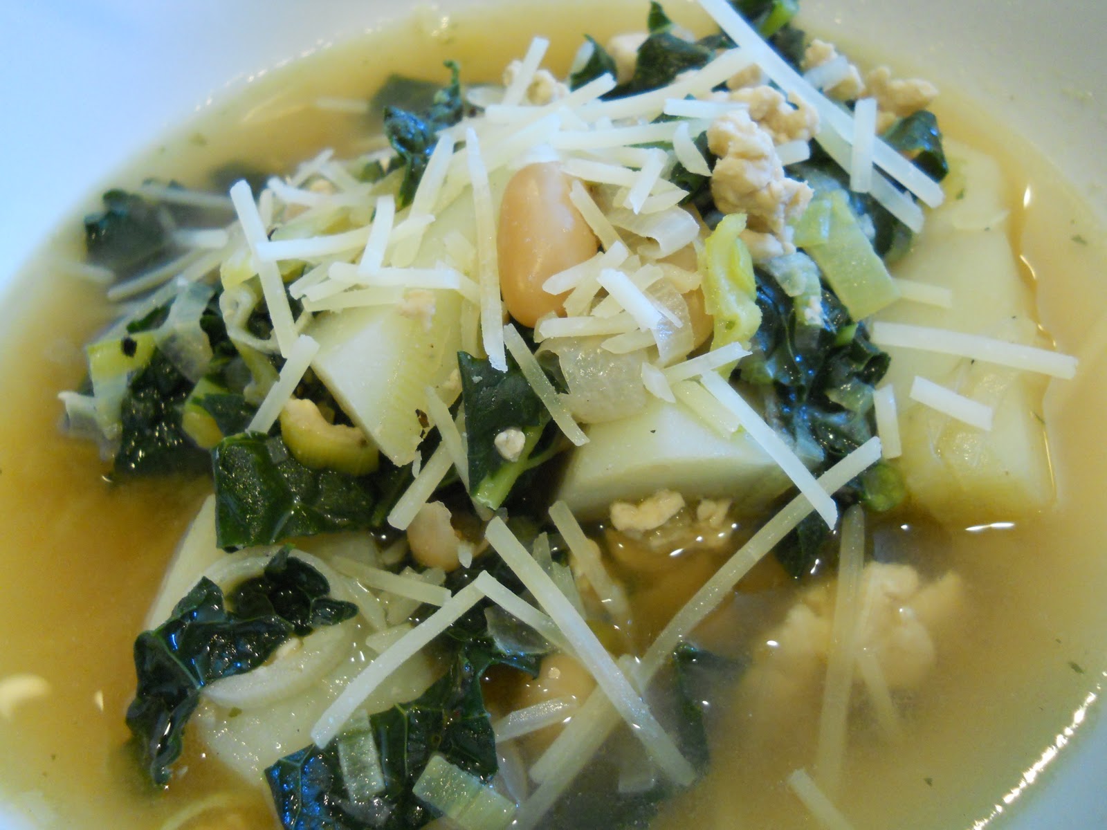 Fergie's Bites Tuscan Kale & Leek Soup