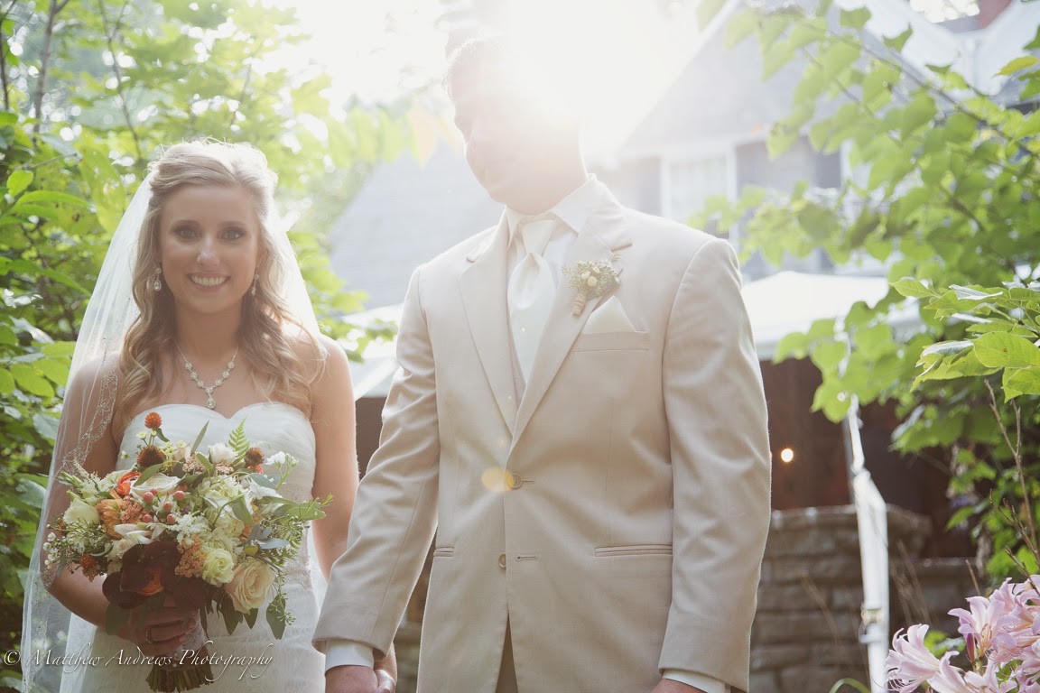 Rustic Chich wedding at the Krippendorf Lodge - Flowers by Mokara Floral