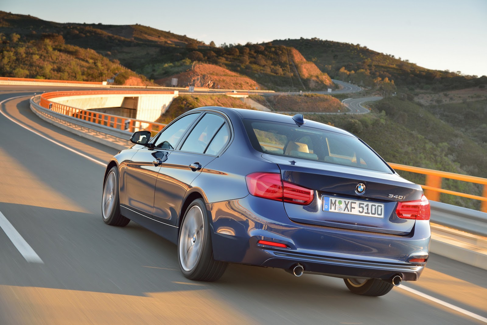 2016-BMW-3-Series-LCI76.jpg