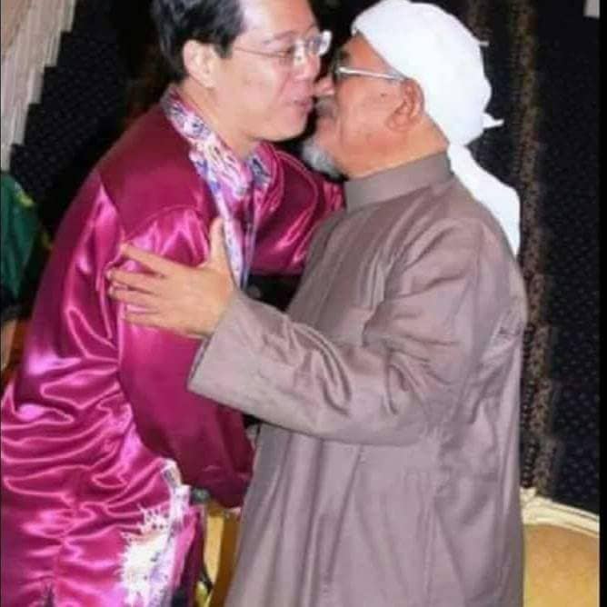 SEJAK BILA PULA GUAN ENG NI JADI " KAFIR HARBI " ; " D " WANG ?? .