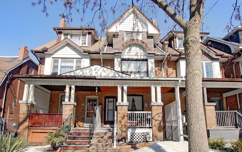 Where can you get detached home for less than $1M in Toronto ?