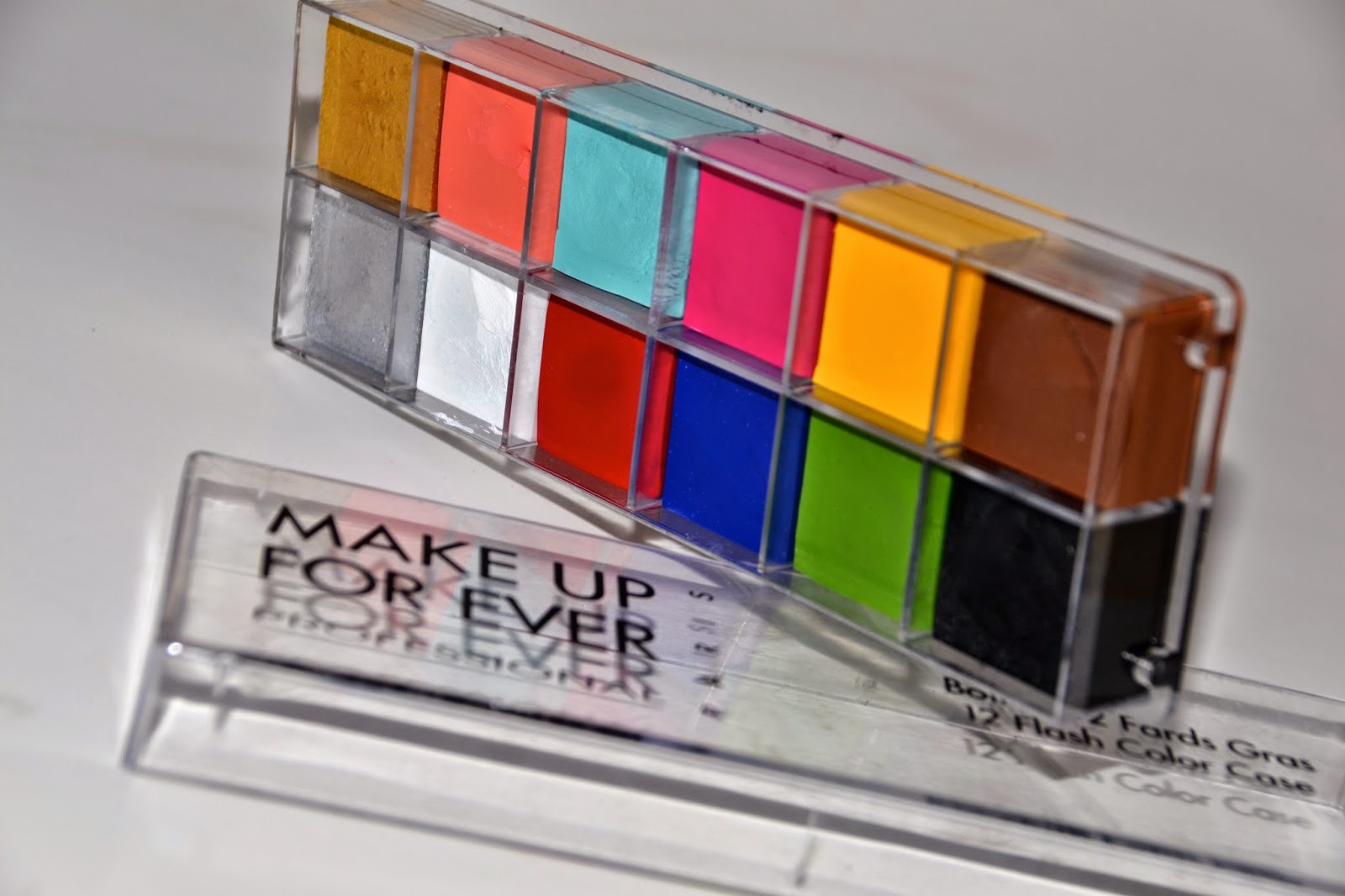 Product Review Makeup Forever Flash Palette...